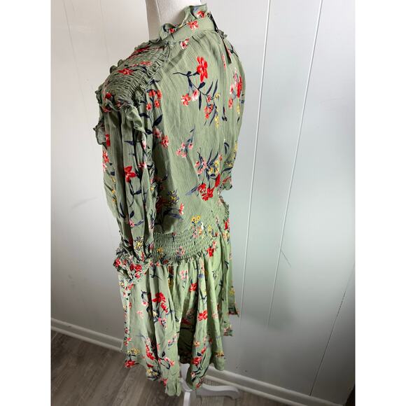 NWT Francesca’s Blue Rain green floral smocked mini dress in size Large - Picture 3 of 9